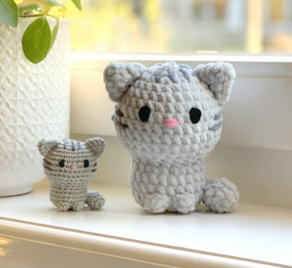 PATRON GRATIS Vaca Llavero Amigurumi Crochetisimo