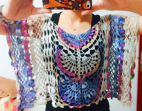 Blusa Estilo Mariposa en Crochet PATRÓN GRATIS Crochetisimo