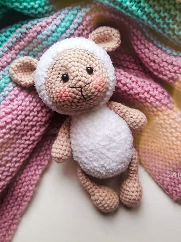 Reginella - Con Algodón 100% puedes tejer un bello Amigurumi como esta  ovejita creada por KeniGurumi 🐑 Además es hipoalergénica y muy suave! ☁  ¿Cuál harías tu? #hipoalergenica #amigurumi #crochet #algodon #lana