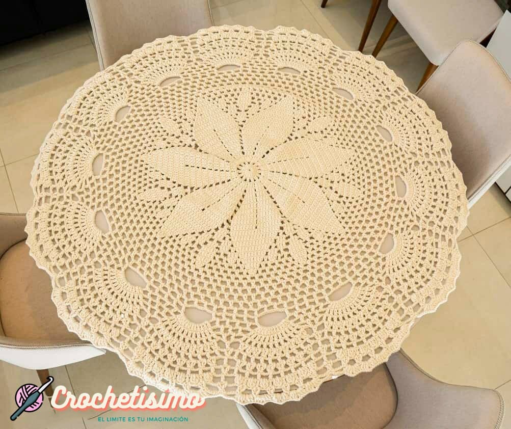 PATRÓN GRATIS Elegante Mantel de Crochet para mesa redonda Crochetisimo