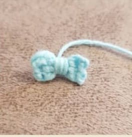 Sonajero Nieve Muneca De Ganchillo PDF Amigurumi Patron Gratis Corbata De Mono